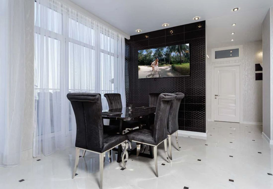 продажа трехкомнатной квартиры номер A-167325 в Приморском районе, фото номер 18